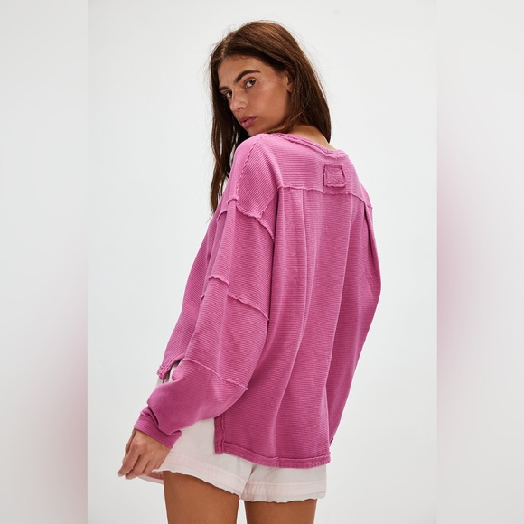 We The Free Eclipse Tee - Picture 4 of 15